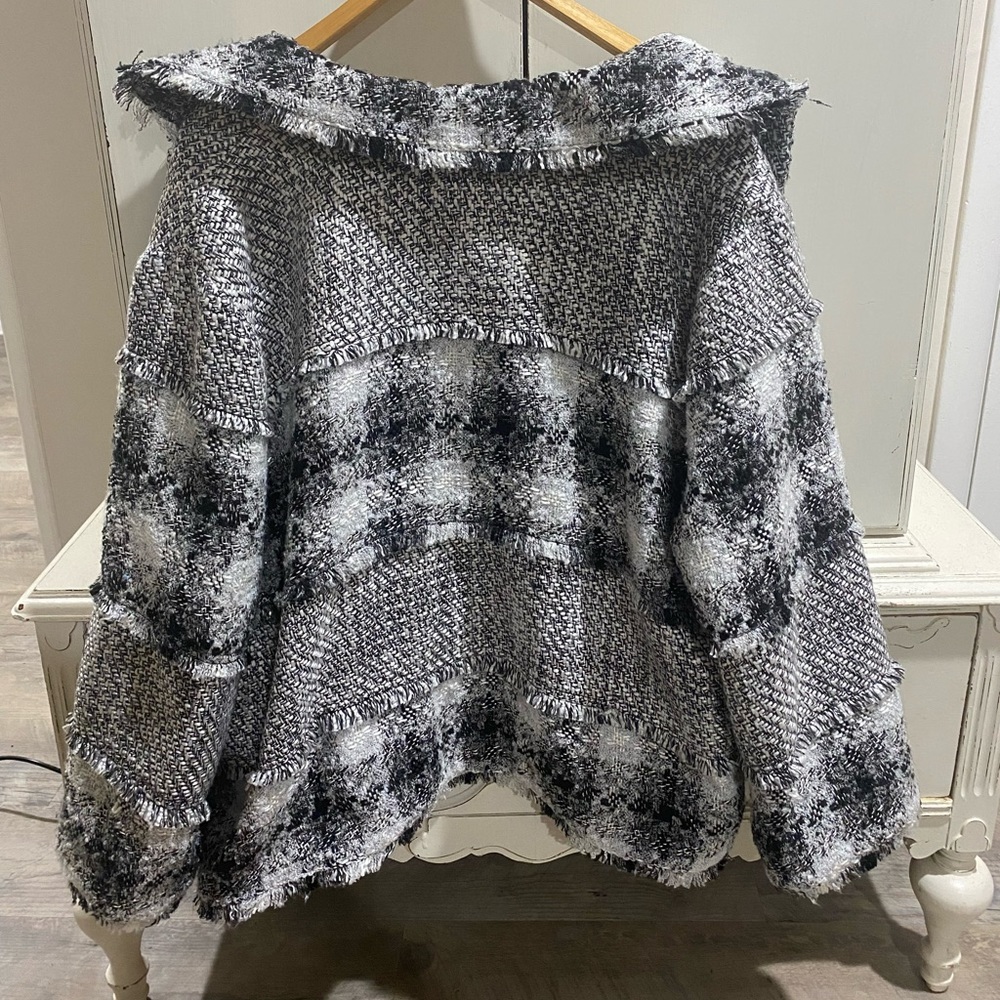 Checkered Jacket 🧥 - Picture 3 of 5